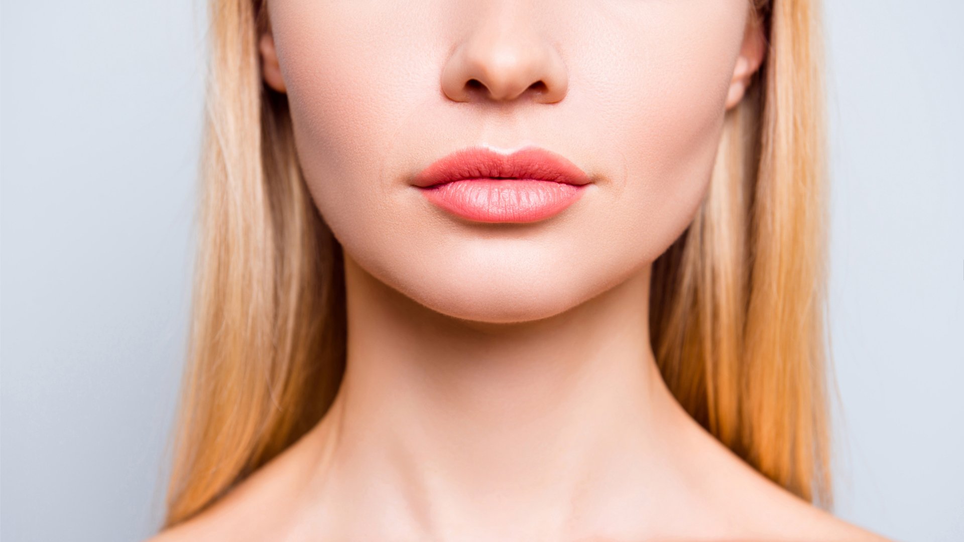 COME TRATTARE LE RUGHE DEL CONTORNO LABBRA E RIDURRE L’EFFETTO CODICE A BARRE.